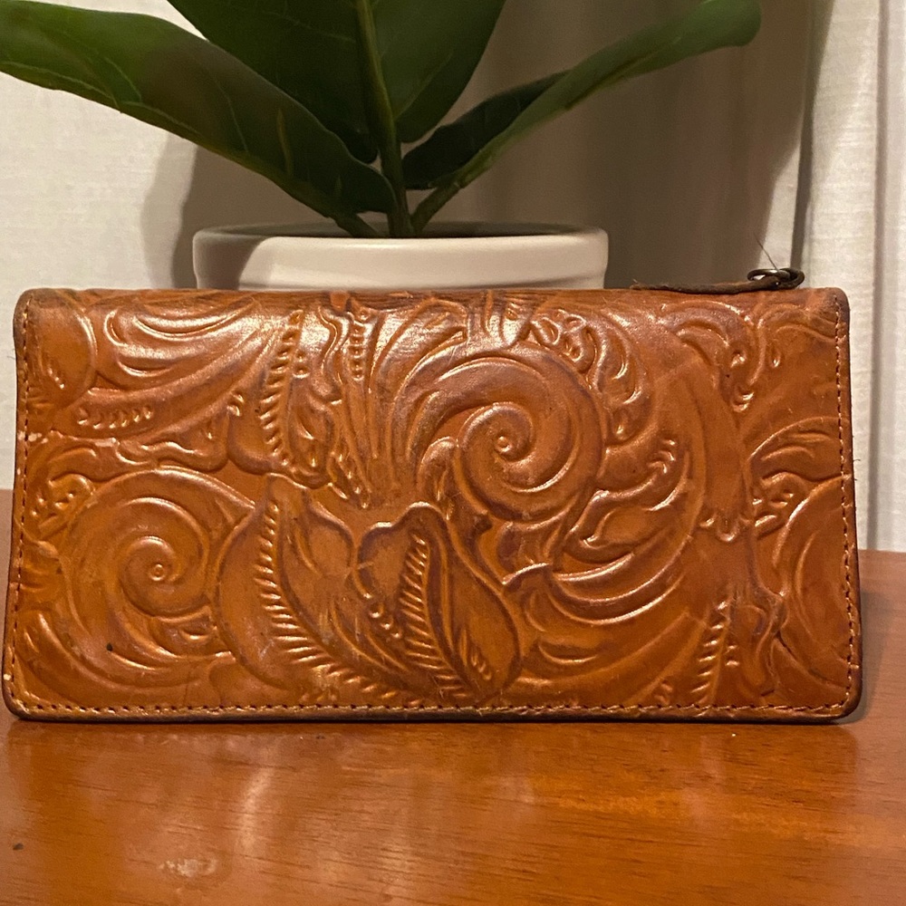 Patricia Nash Embossed Leather Wallet - Brown